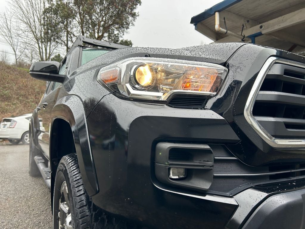 2017 Toyota TACOMA SR5 SR5