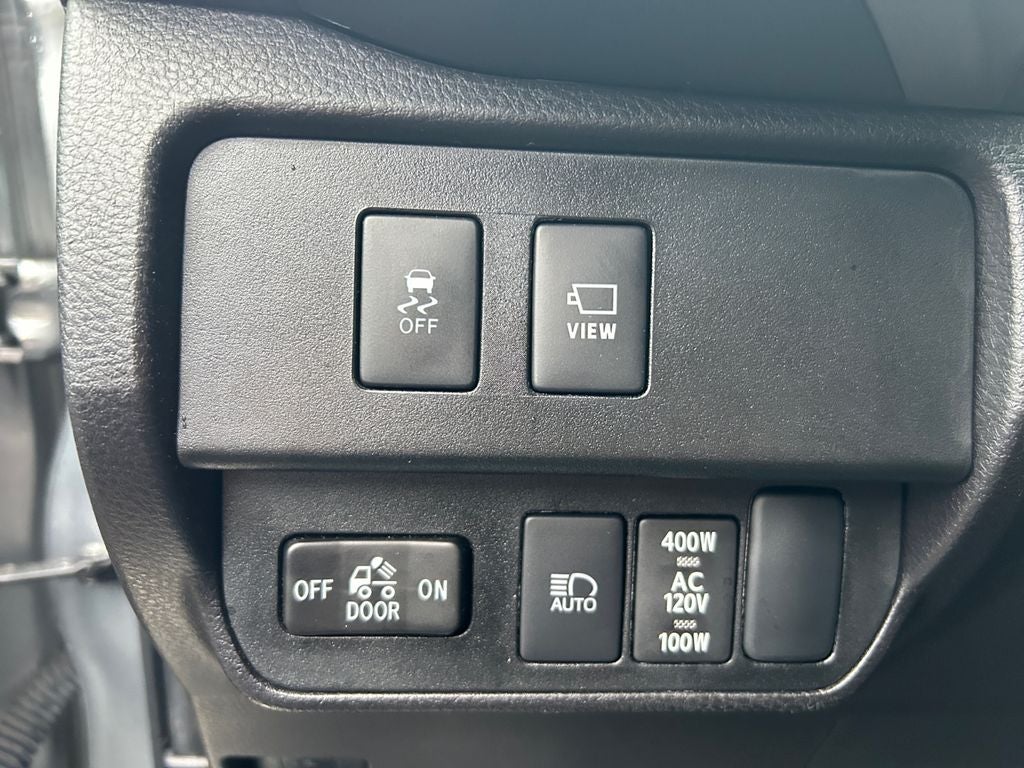 2023 Toyota Tacoma Limited V6