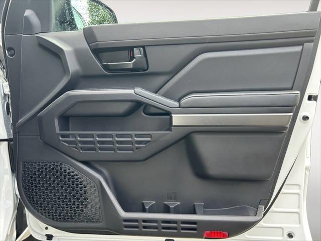 2024 Toyota TACOMA SR5 SR5