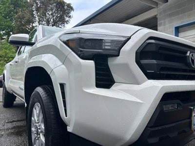 2024 Toyota TACOMA SR5 SR5