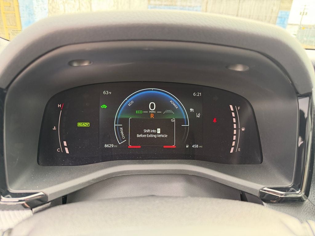 2025 Toyota Camry SE HYBRID