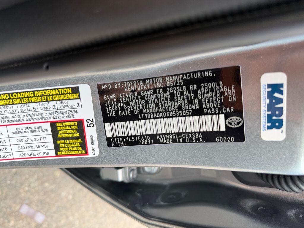2025 Toyota Camry SE HYBRID