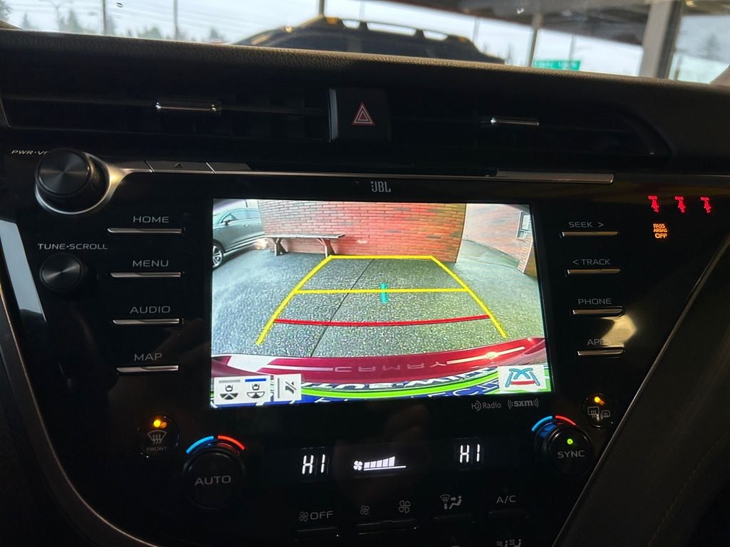 2020 Toyota Camry Hybrid XLE