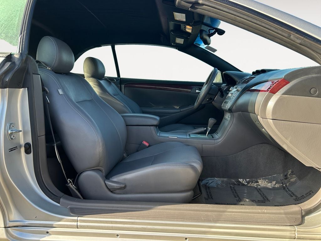 2004 Toyota Camry Solara SLE