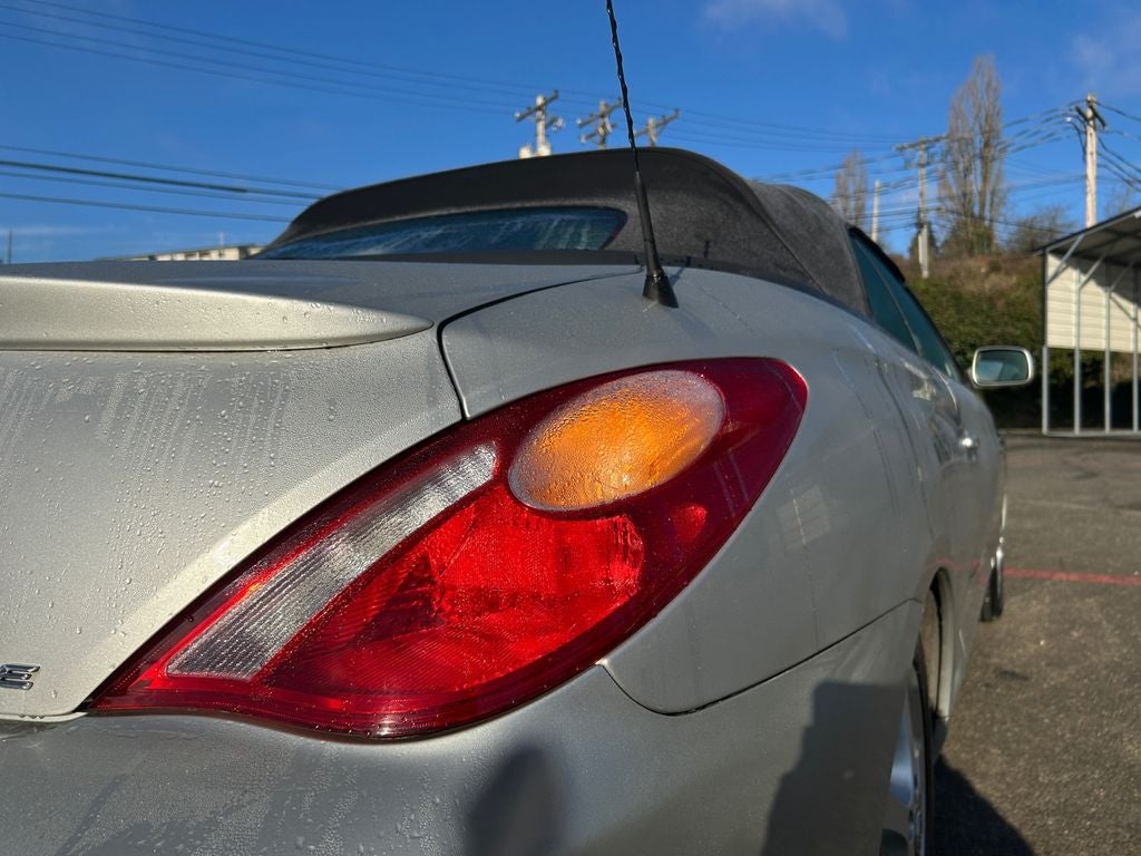 2004 Toyota Camry Solara SLE