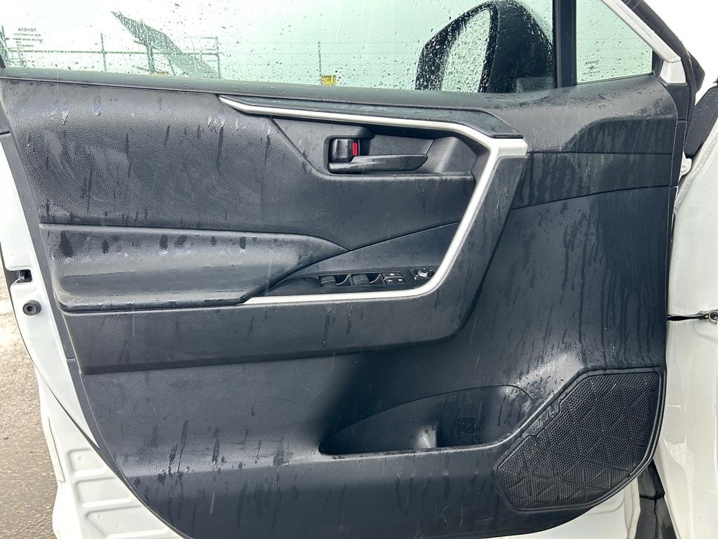 2021 Toyota RAV4 HYBRID LE 1 Owner