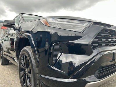 2022 Toyota RAV4 HYBRID SE