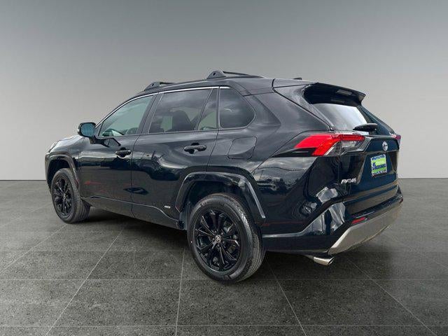 2022 Toyota RAV4 HYBRID SE