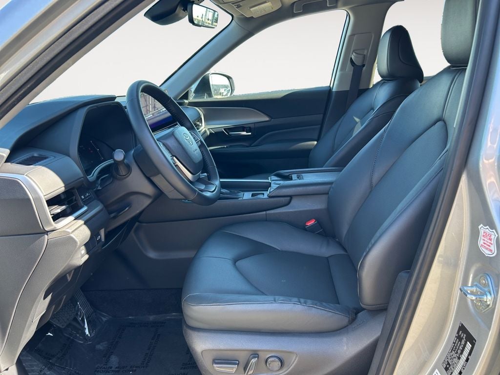 2025 Toyota GRAND HIGHLANDER XLE