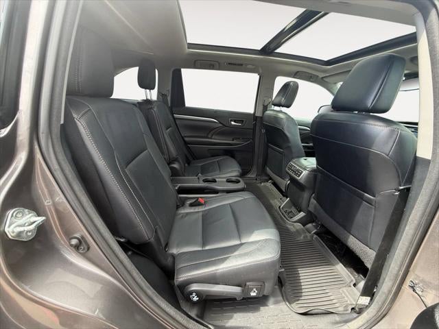 2018 Toyota Highlander Hybrid Limited Platinum 30 MPG