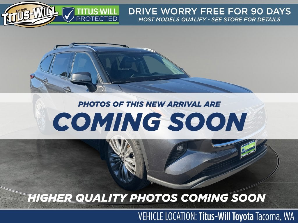 2023 Toyota Highlander Hybrid Platinum
