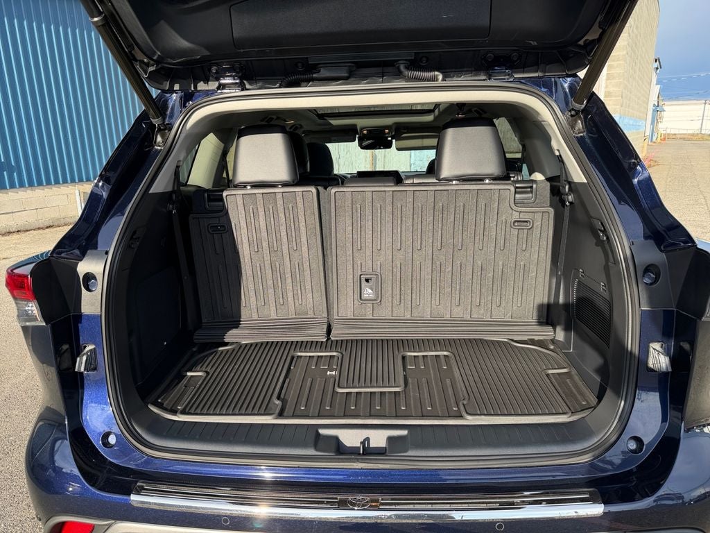2022 Toyota Highlander Platinum