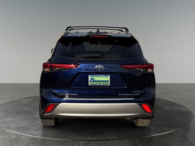 2022 Toyota Highlander Platinum
