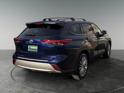 2022 Toyota Highlander Platinum