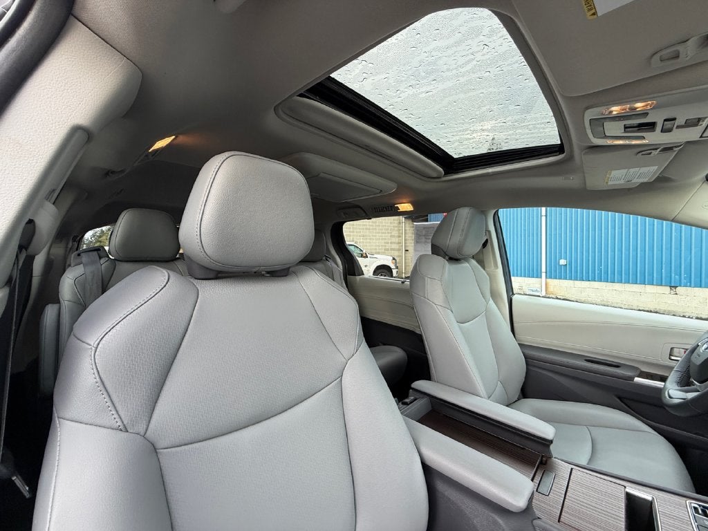 2024 Toyota Sienna XLE 7 Passenger