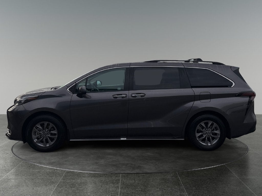 2024 Toyota Sienna XLE 7 Passenger