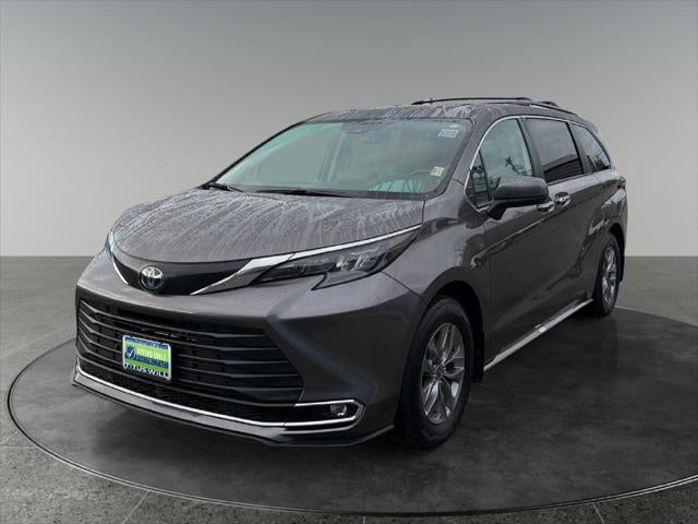 2024 Toyota Sienna XLE 7 Passenger