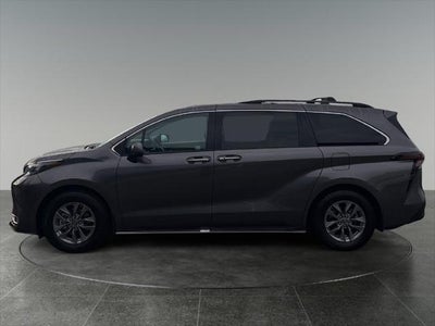 2024 Toyota Sienna XLE 7 Passenger