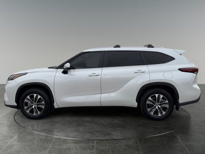 2026 Toyota Highlander XLE