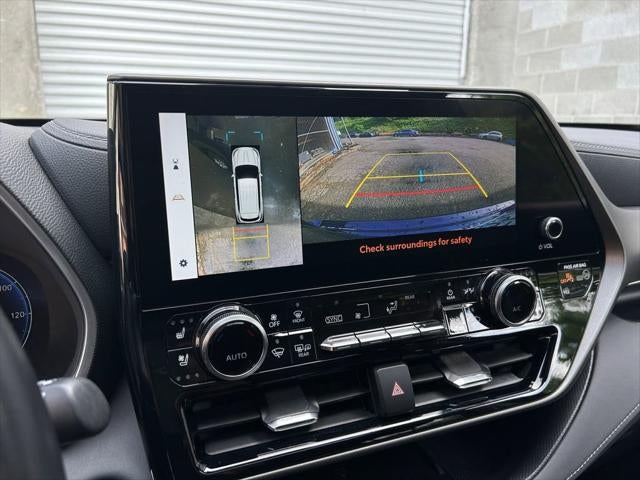 2023 Toyota Highlander Limited 1 OWNER