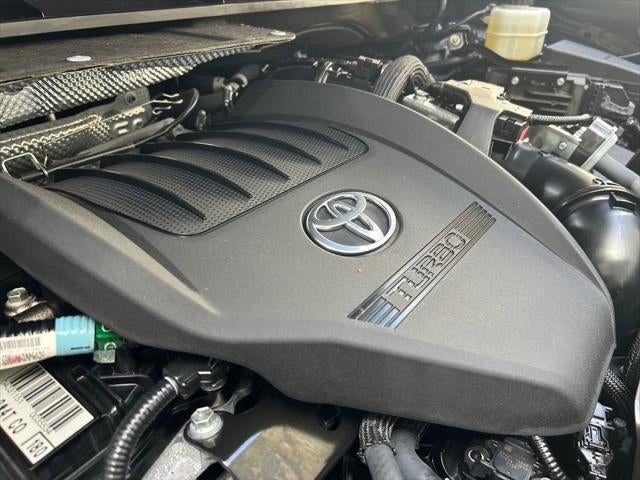 2023 Toyota Highlander Limited 1 OWNER