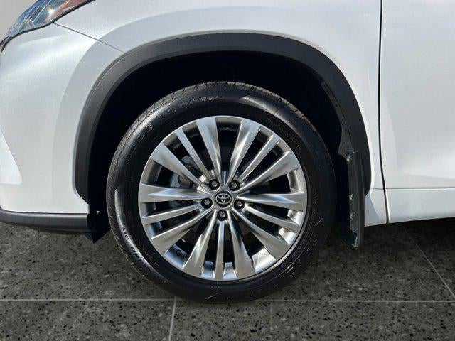 2025 Toyota HIGHLANDER Platinum