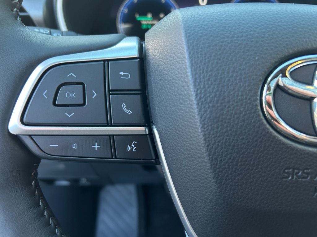 2025 Toyota HIGHLANDER Limited