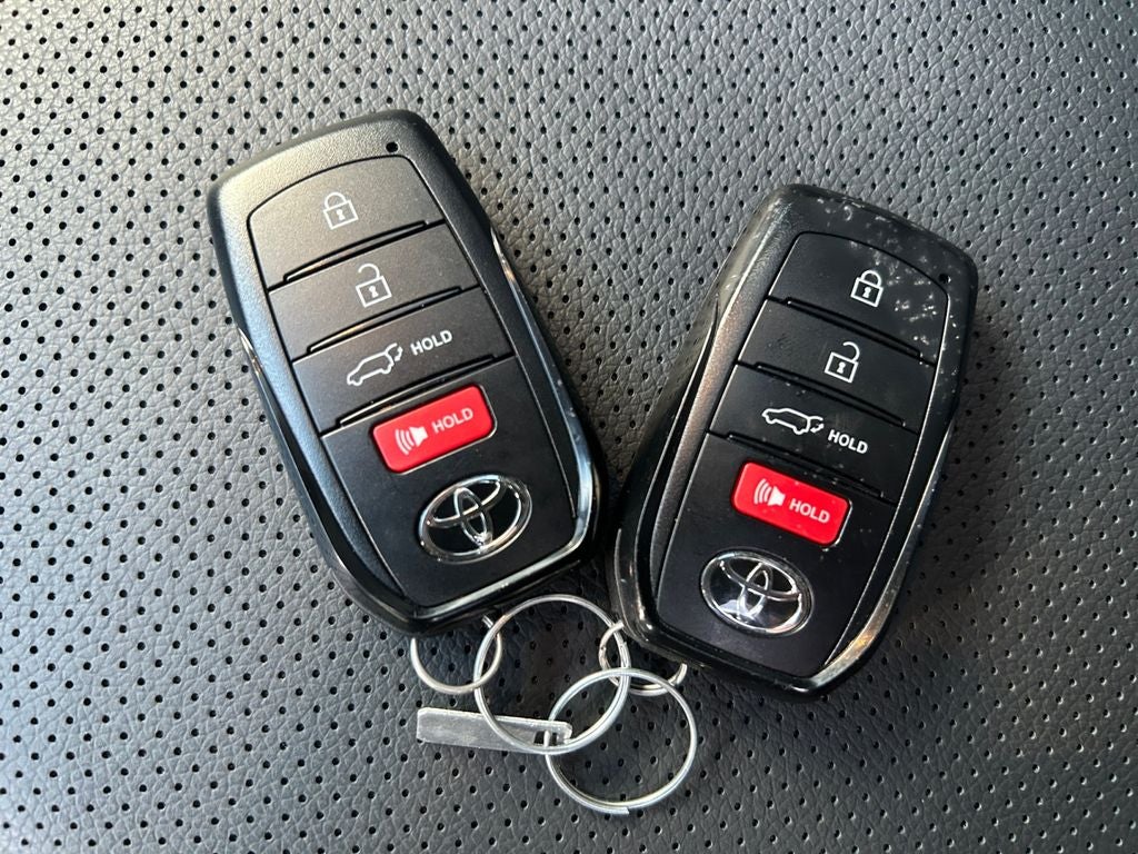 2025 Toyota HIGHLANDER Limited