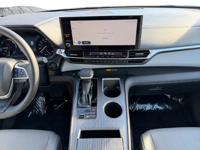 2026 Toyota Sienna XLE 8 Passenger