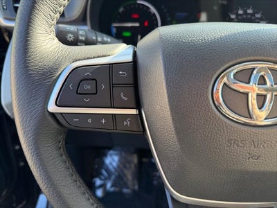 2026 Toyota Sienna XLE 8 Passenger