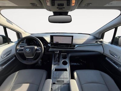 2026 Toyota Sienna XLE 8 Passenger