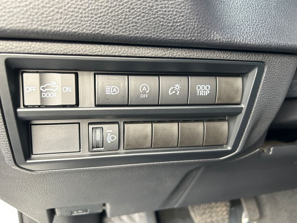 2023 Toyota Tundra SR5 LIFTED WITH WHEELS AND TIRES