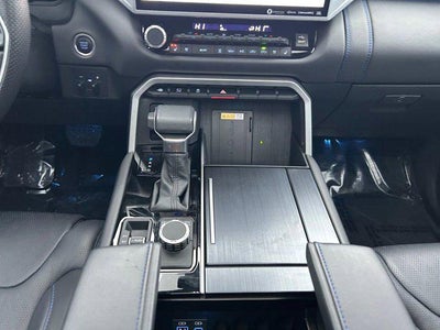 2023 Toyota TUNDRA 4X4 Platinum 1 Owner Local Trade In