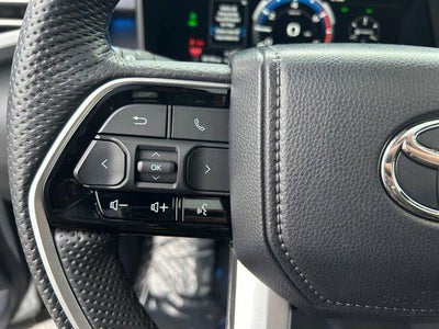 2023 Toyota TUNDRA 4X4 Platinum 1 Owner Local Trade In