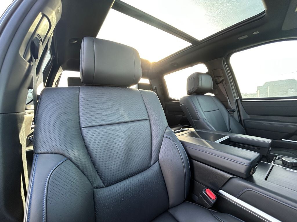 2023 Toyota TUNDRA 4X4 Platinum