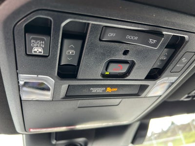 2023 Toyota TUNDRA 4X4 Platinum