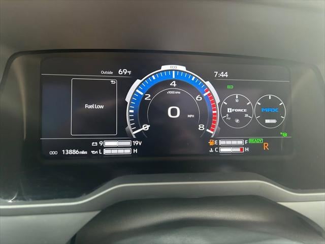 2023 Toyota Tundra Hybrid Platinum