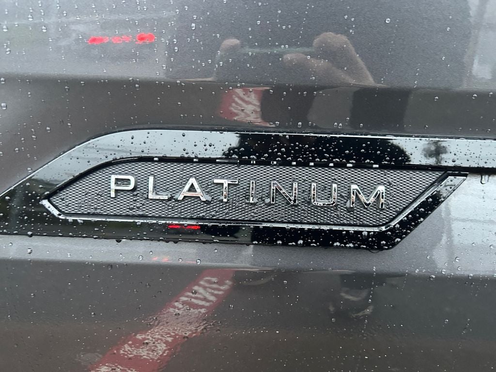 2024 Toyota Tundra Hybrid Platinum 1 Owner