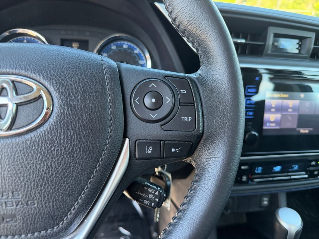 2017 Toyota COROLLA SE