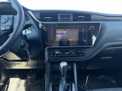 2017 Toyota COROLLA SE