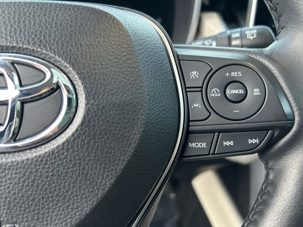 2023 Toyota Corolla Cross XLE