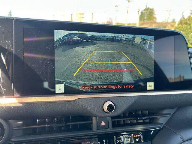 2025 Toyota CROWN SIGNIA XLE Certified