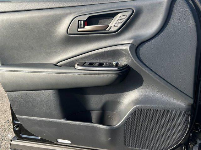 2025 Toyota CROWN SIGNIA XLE Certified