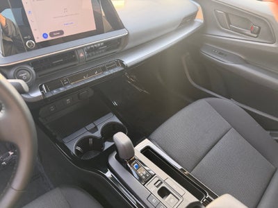 2025 Toyota Prius LE