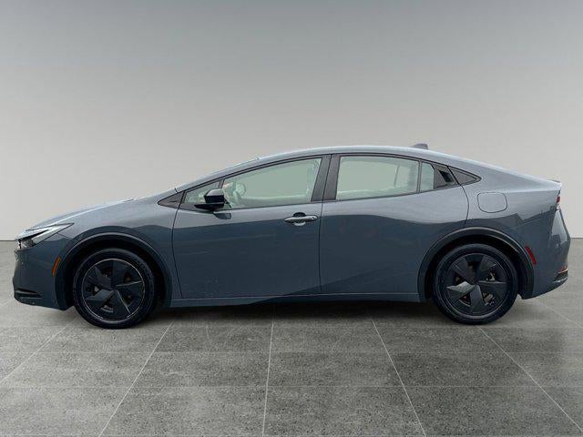 2023 Toyota Prius LE