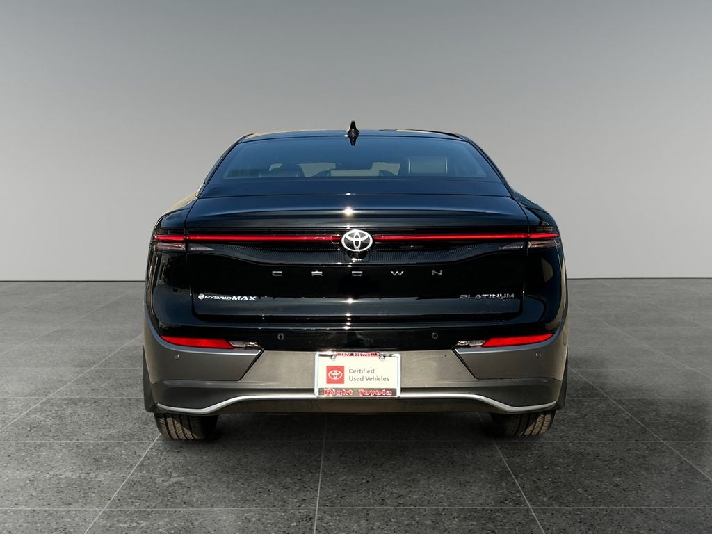 2025 Toyota Crown Platinum