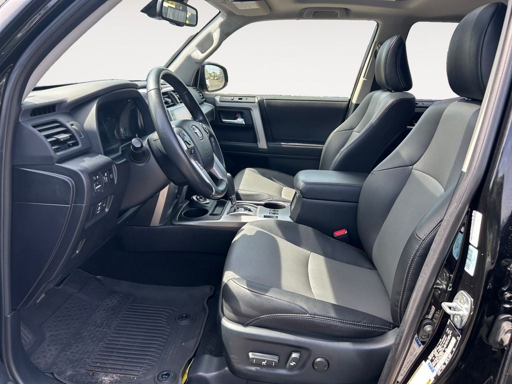 2024 Toyota 4Runner SR5 Premium 1 OWNER