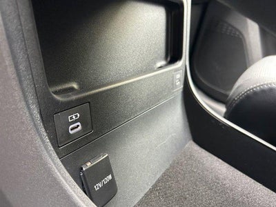 2023 Toyota bZ4X Limited