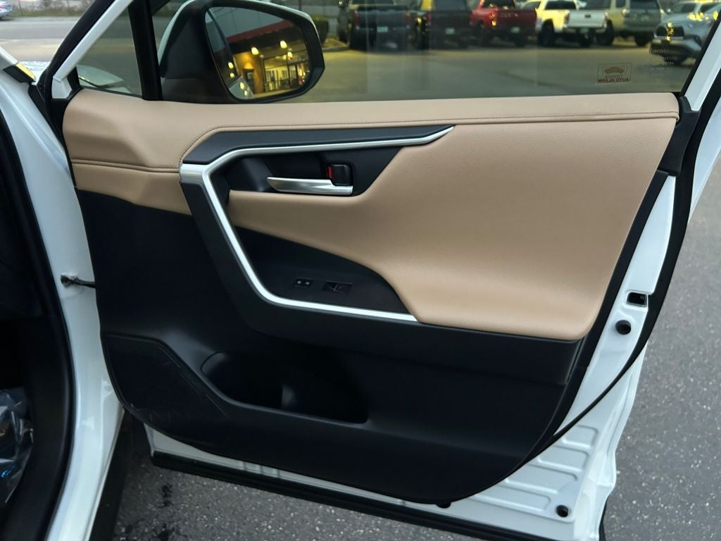 2022 Toyota RAV4 Hybrid Limited