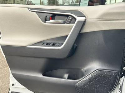 2023 Toyota RAV4 HYBRID Limited